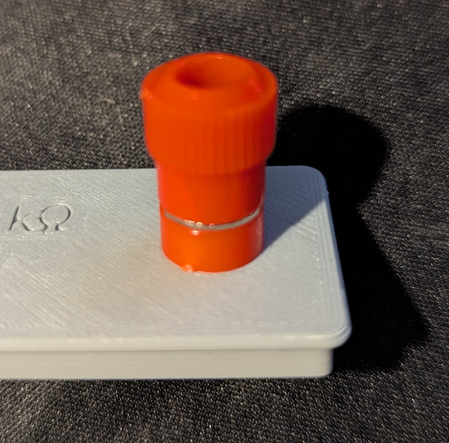 Mounted binding post (front)